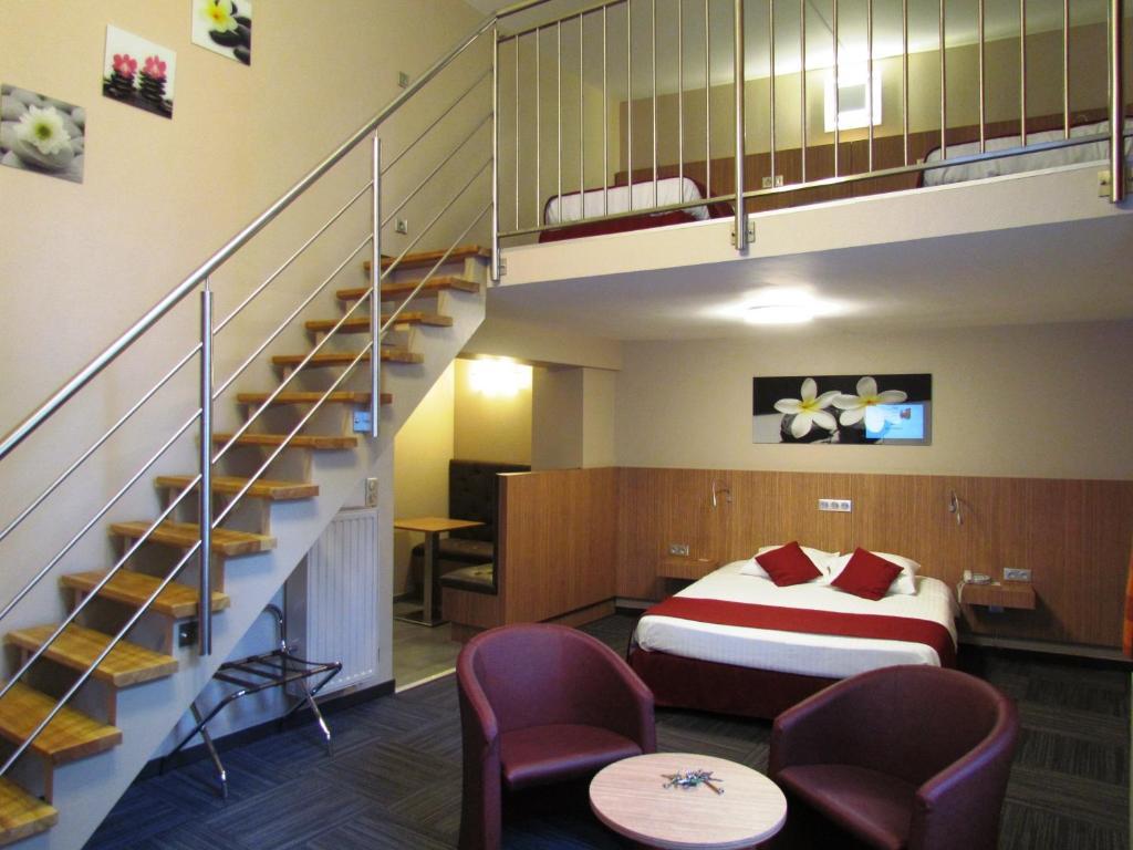 Infotel Mons Quarto foto